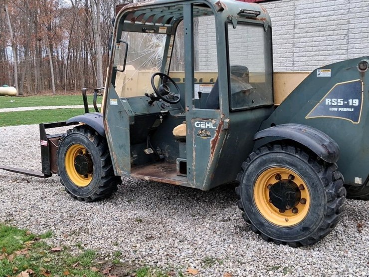 #1301-•-gel-rs5-19-telehandler-image-3