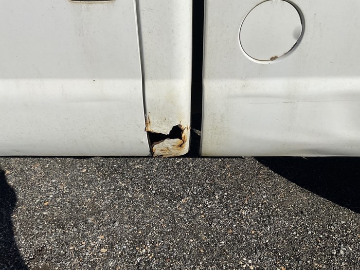 2004-ford-f250-xl-image-15