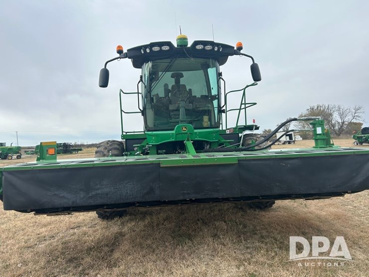 john-deere-w235-image-11