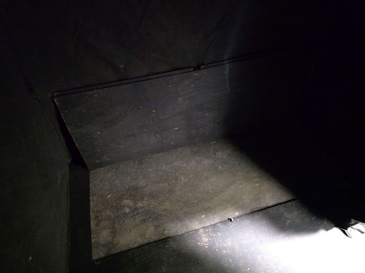 7.5’-x-5.5’-mankato-portable-fish/spearing-house,-2-hole-and-spear-hole-with-furnace-vent-image-13