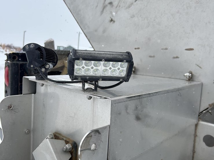 ford-f550-xl-image-39