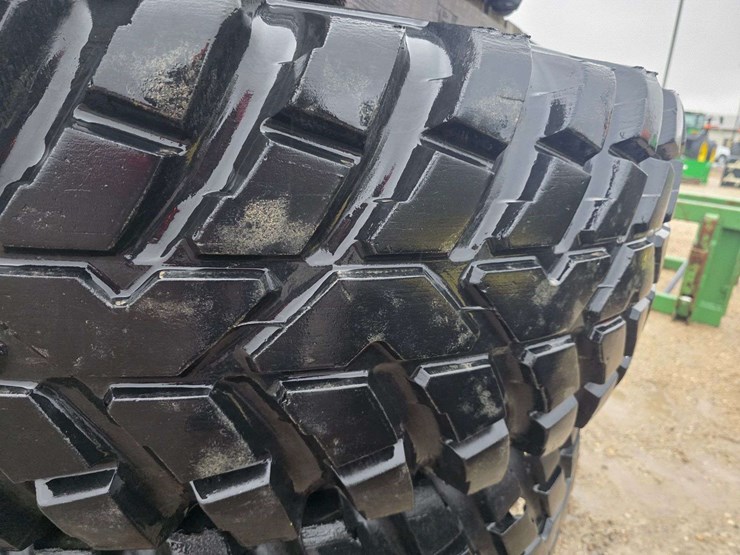 john-deere-5.5-image-16