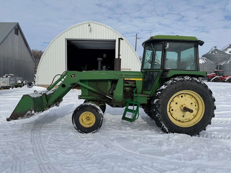 1975-john-deere-4230-image-2