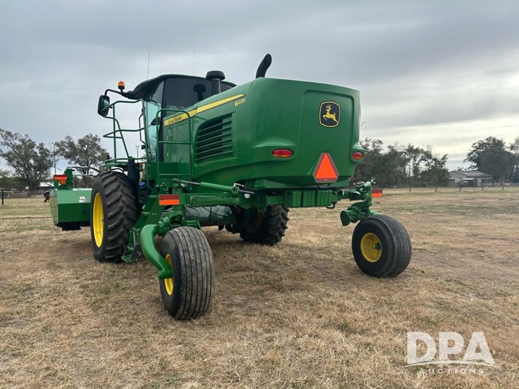 john-deere-w235-image-5