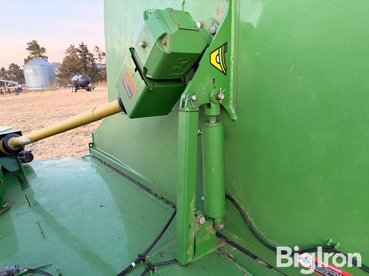 2022-john-deere-fc20r-image-18