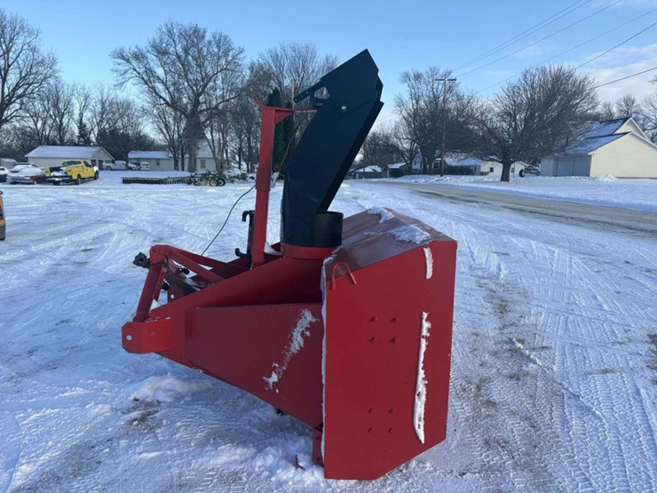 snowblower,-8’,-3pt,-540-pto,-hyd-spout,-(spout-cable-needs-work)-image-4