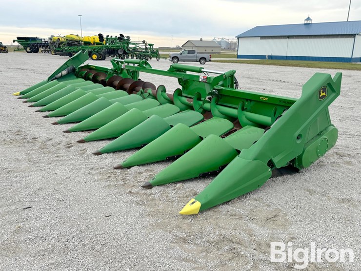 john-deere-c12f-image-1