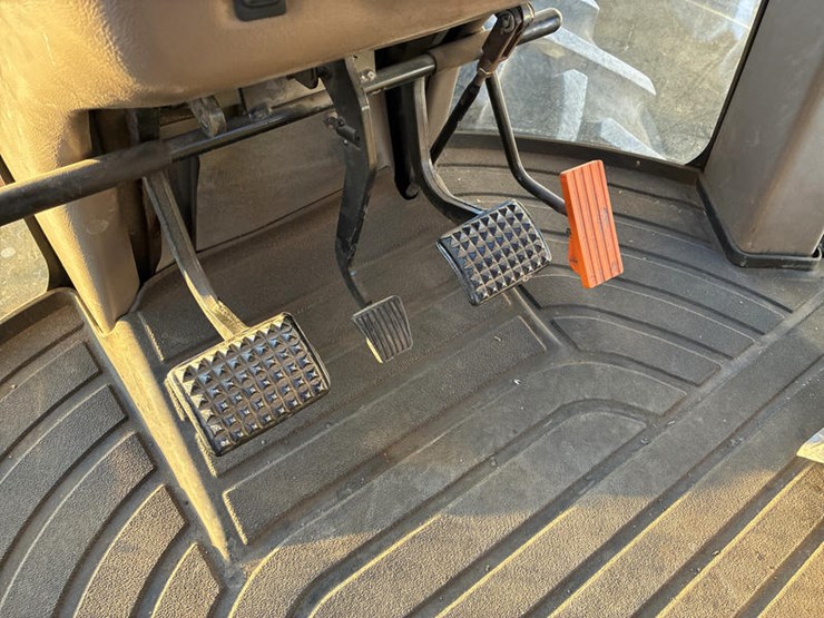 case-ih-275-image-69