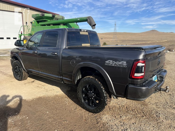 ram-2500-laramie-image-6