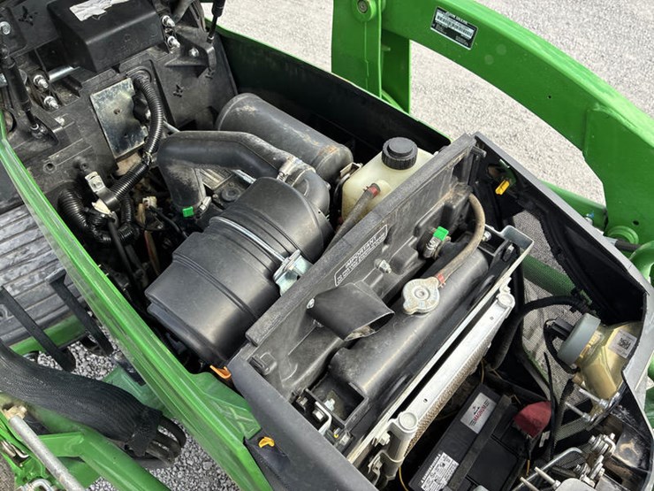 john-deere-1025r-image-39