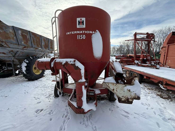 international-1150-image-7