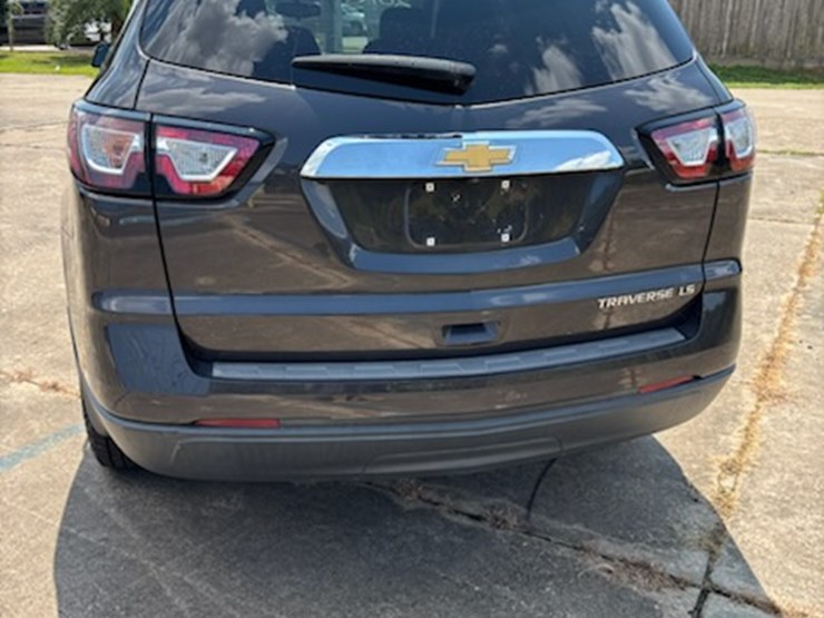 2016-traverse-ls-(njp421)-image-5