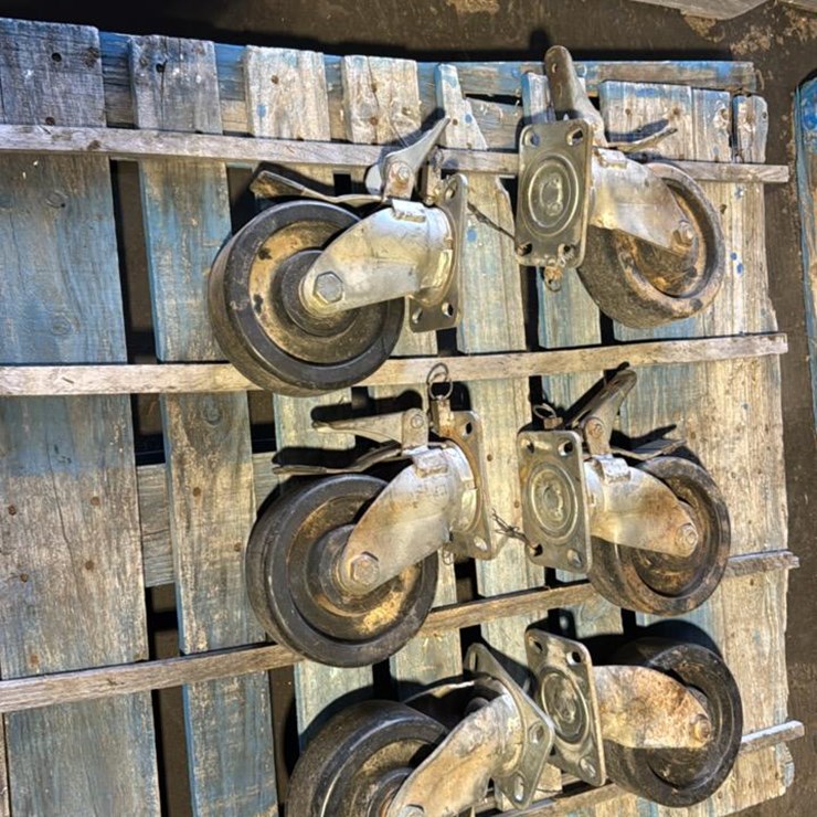 #161 • Dolly Wheels