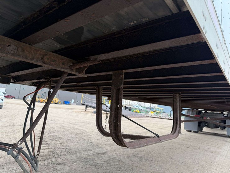 2006-utility-4000d-x-image-37