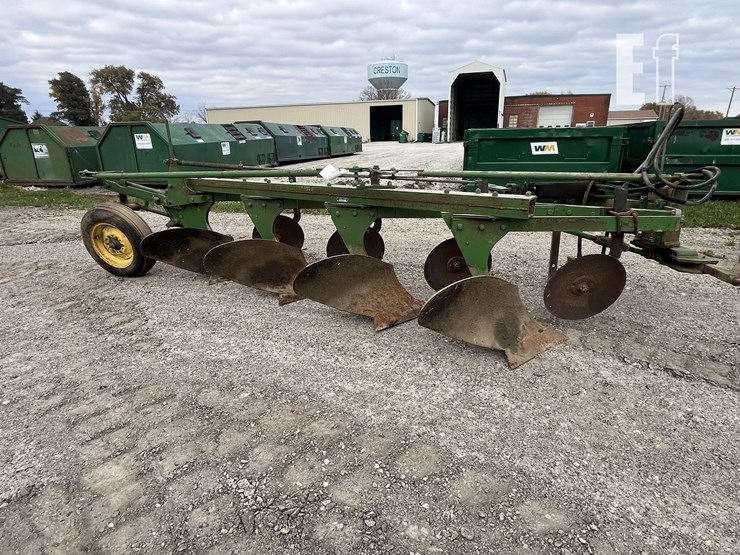 john-deere-100-image-17