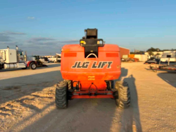 2015-jlg-660sj-image-5