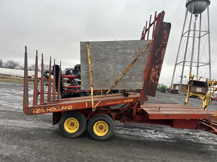 new-holland-1033-image-4