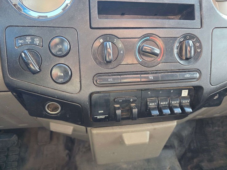 2008-ford-f350-image-39