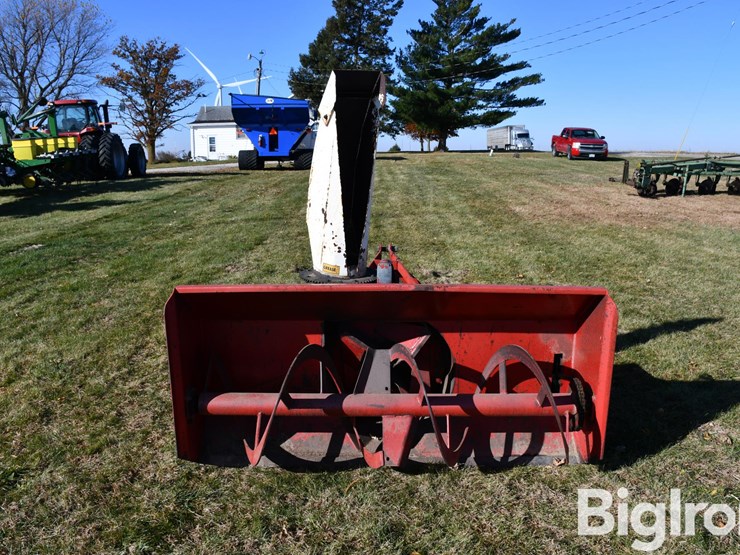 loftness-7'-snow-blower-image-2