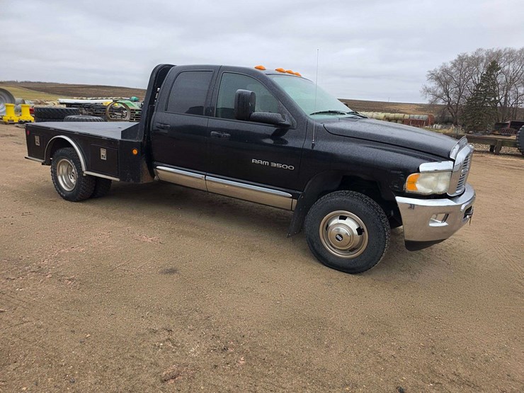 2005-dodge-ram-3500-image-5