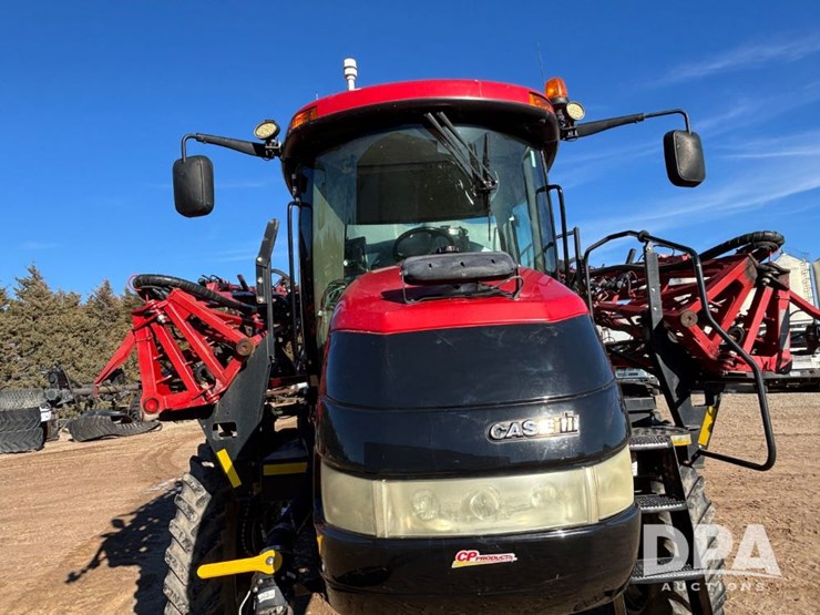 case-ih-patriot-4440-image-24