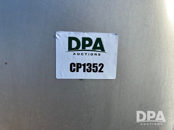 liquid-nurse-trailer-(cp1352,-tank-261)-image-13