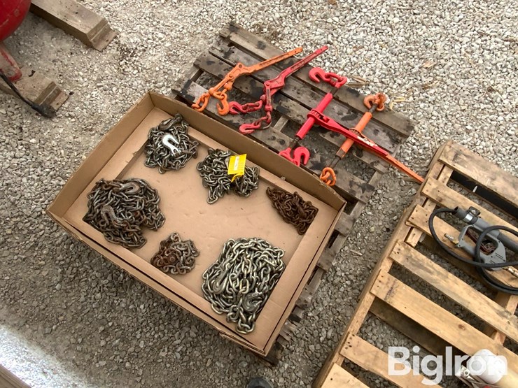 pallet-of-binders-&-chain-image-5