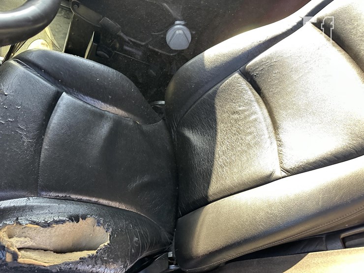 2014-peterbilt-386-image-22