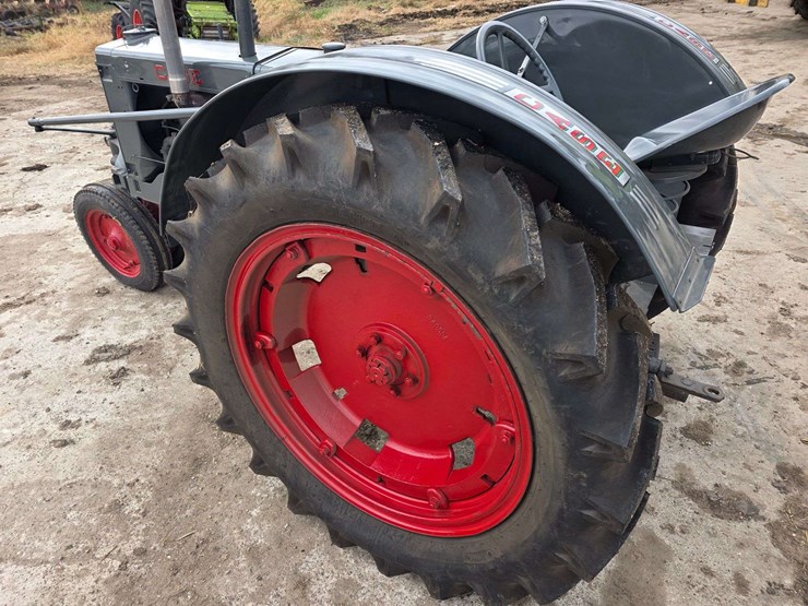 1938-case-cc-narrow-front-tractor,-new-12.4/11-36-rears,-pto,-crank-start,-sn:-4200966,-rebuilt-fro-image-27