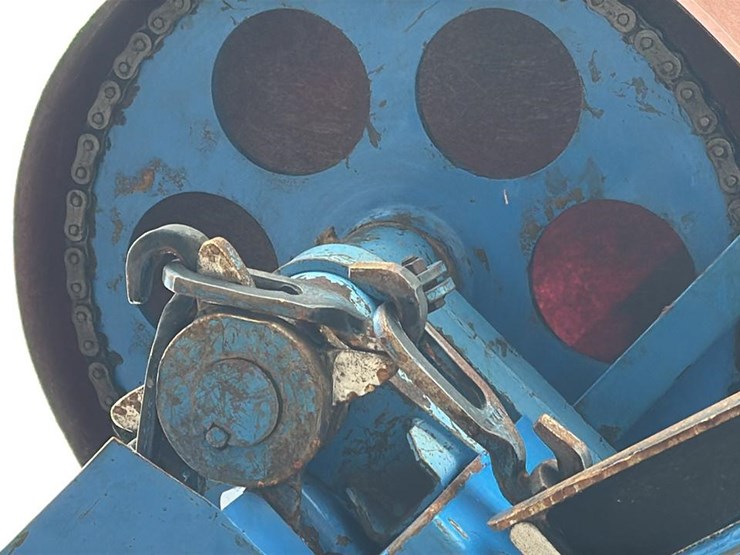 #109-•-patz-barn-sweep-image-3