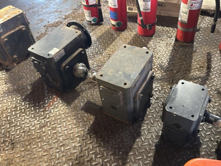 #171-•-hydraulic-gear-boxes-image-6