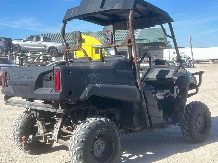 2021-pioneer-4x4-image-3