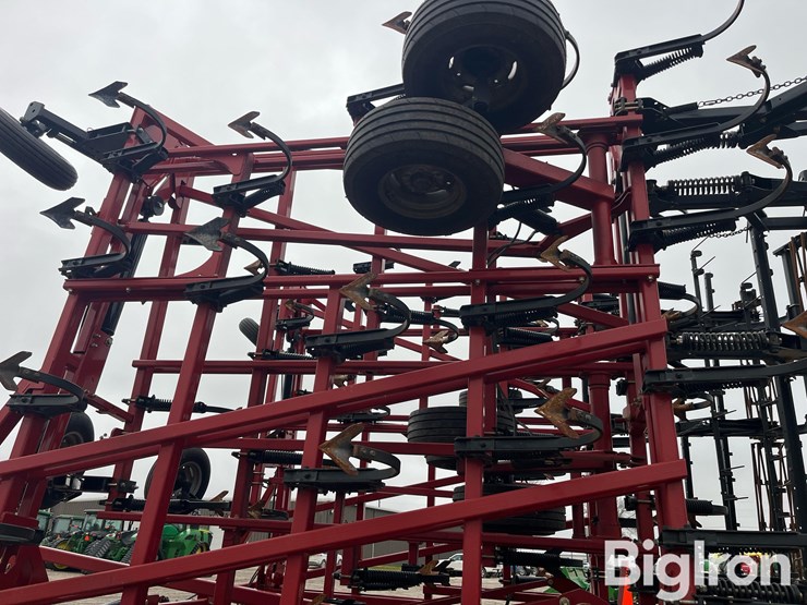 2017-case-ih-255-image-15