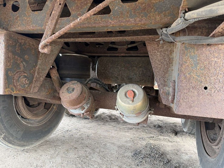 2006-utility-4000d-x-image-17