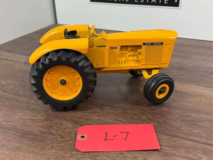 john-deere-5010-image-4