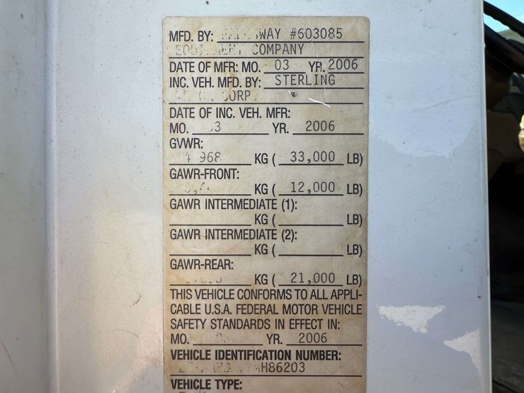 2006-sterling-rollback-truck,-101"x27'-bed,-winch,-automatic-transmission,-388k-miles,-11r22.5-tires-image-20