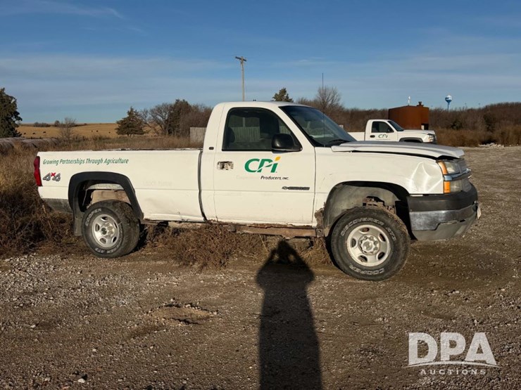 2003-chevrolet-silverado-2500hd-image-4