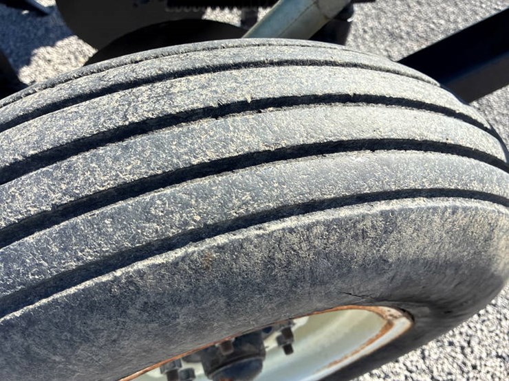 #113973-•-unverferth-7x-zone-builder-ripper-#a41470499-image-34