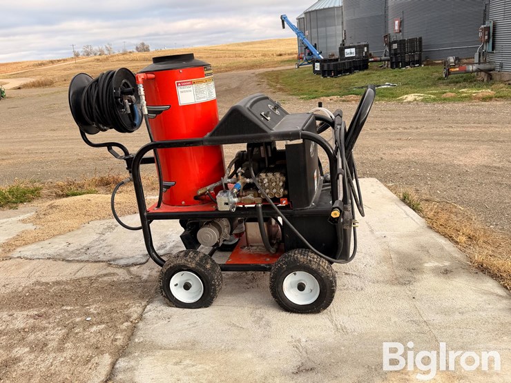 alkota-420x4-industrial-hot-water-pressure-washer-image-8
