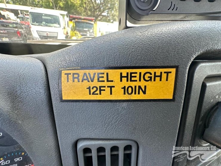 2007-international-durastar-4300-image-10