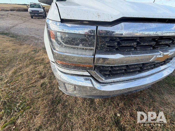 2017-chevrolet-1500-image-37