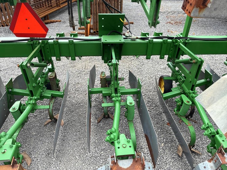 john-deere-845-image-17