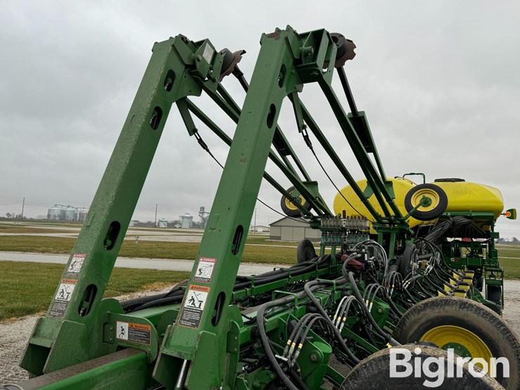 2012-john-deere-1770nt-ccs-image-11
