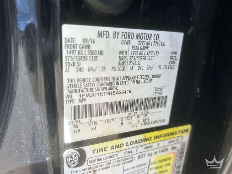 2017-ford-expedition-limited-image-6