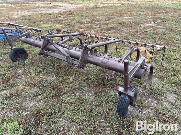 3-pt-mounted-chisel-image-1