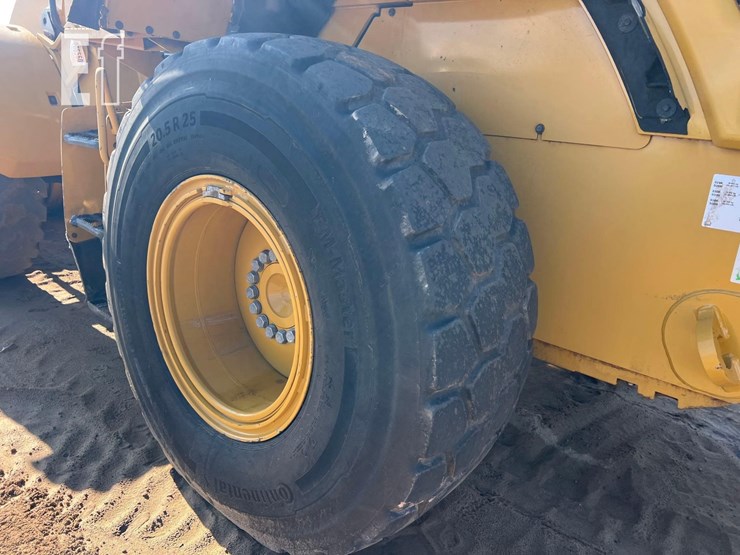 2021-caterpillar-926m-image-21