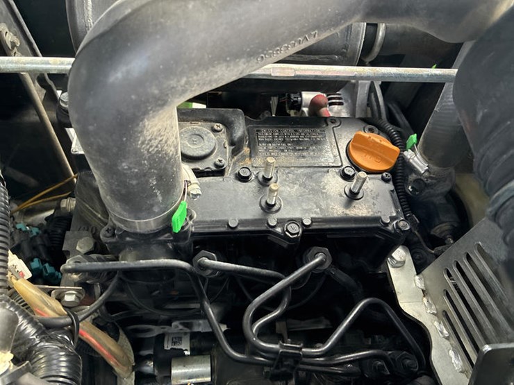 john-deere-1025r-image-40