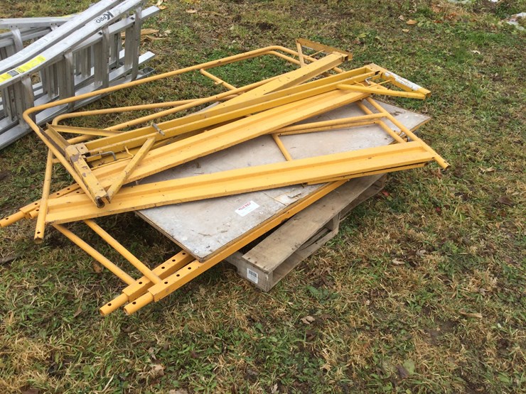 #4773-•-scaffolding-on-wheels:-location:-w2486-smies-rd,-oostburg,-53070-image-1