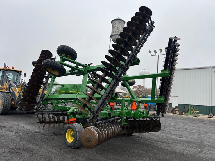 john-deere-637-image-10