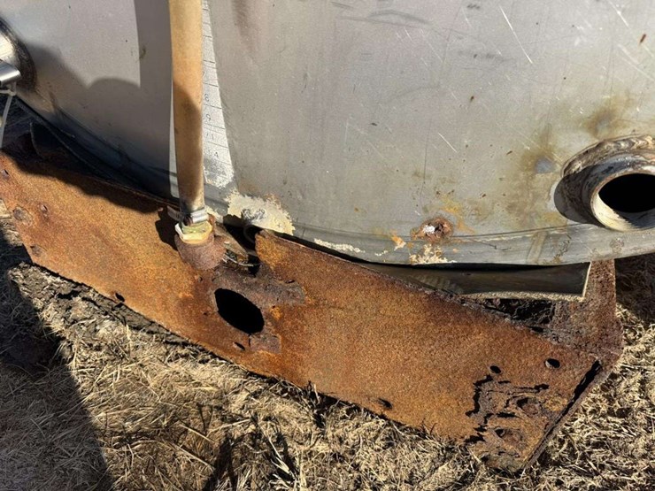 1200-gal-stainless-tank-image-4